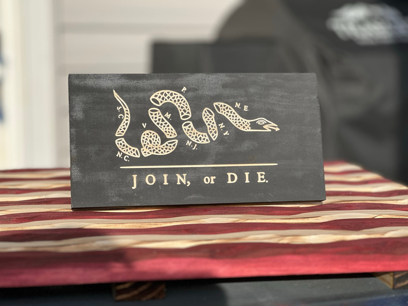 Join, Or Die Desk Flag